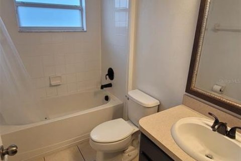 Villa ou maison à louer à Lakeland, Floride: 3 chambres, 162.21 m2 № 2220983 - photo 10