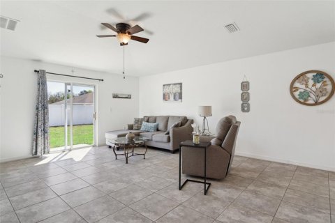 Villa ou maison à vendre à Gibsonton, Floride: 4 chambres, 171.87 m2 № 1597232 - photo 11