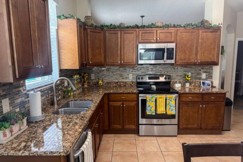 House in Orlando, Florida 4 bedrooms, 185.06 sq.m. № 1844547 - photo 10