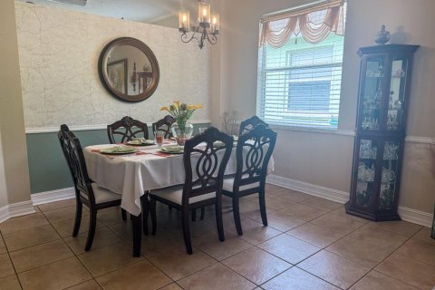 House in Orlando, Florida 4 bedrooms, 185.06 sq.m. № 1844547 - photo 7