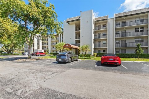 Condo à Davie, Floride, 2 chambres  № 2041687