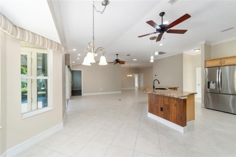 Villa ou maison à louer à The Villages, Floride: 3 chambres, 183.02 m2 № 2108074 - photo 10