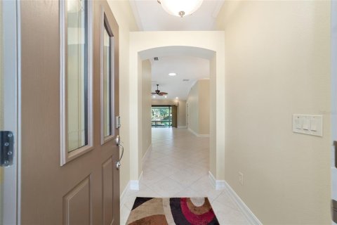 Villa ou maison à louer à The Villages, Floride: 3 chambres, 183.02 m2 № 2108074 - photo 4
