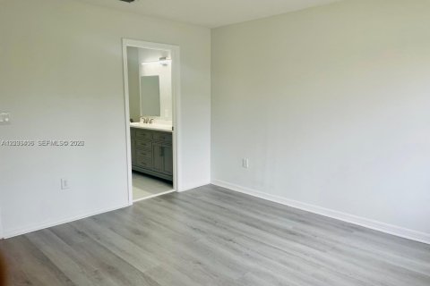 Adosado en alquiler en Pembroke Pines, Florida, 3 dormitorios, 160.35 m2 № 2077992 - foto 14