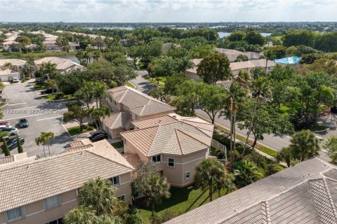 Adosado en alquiler en Pembroke Pines, Florida, 3 dormitorios, 160.35 m2 № 2077992 - foto 22