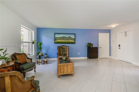 Adosado en alquiler en Pembroke Pines, Florida, 3 dormitorios, 160.35 m2 № 2077992 - foto 10