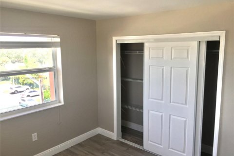 Купить кондоминиум в Майами, Флорида 2 спальни, 64.1м2, № 1978702 - фото 5