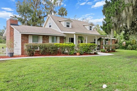 House in Crystal River, Florida 4 bedrooms, 202.16 sq.m. № 2220444 - photo 2