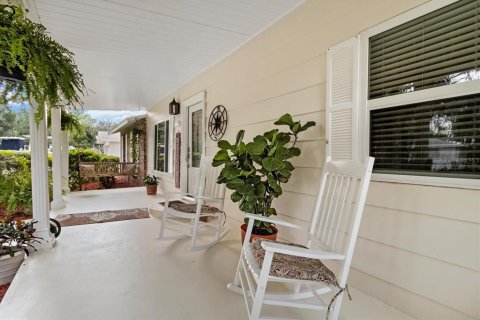House in Crystal River, Florida 4 bedrooms, 202.16 sq.m. № 2220444 - photo 4