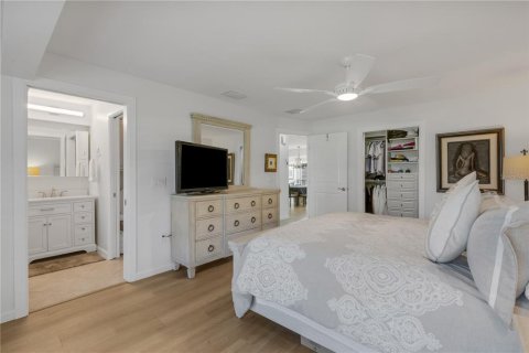 Villa ou maison à vendre à Sarasota, Floride: 2 chambres, 141.95 m2 № 2413911 - photo 12