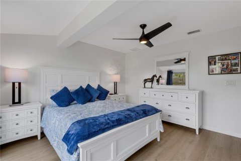 Villa ou maison à vendre à Sarasota, Floride: 2 chambres, 141.95 m2 № 2413911 - photo 17