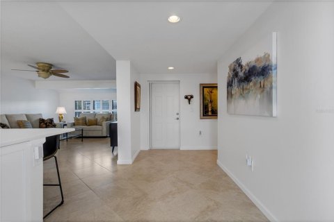 Villa ou maison à vendre à Sarasota, Floride: 2 chambres, 141.95 m2 № 2413911 - photo 25