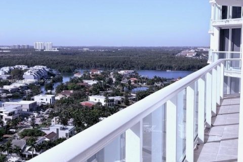Condo in Sunny Isles Beach, Florida, 3 bedrooms  № 1860726 - photo 21