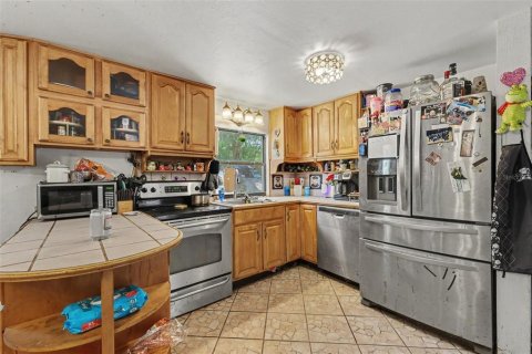 Villa ou maison à vendre à Ocklawaha, Floride: 5 chambres, 143.81 m2 № 2207440 - photo 9