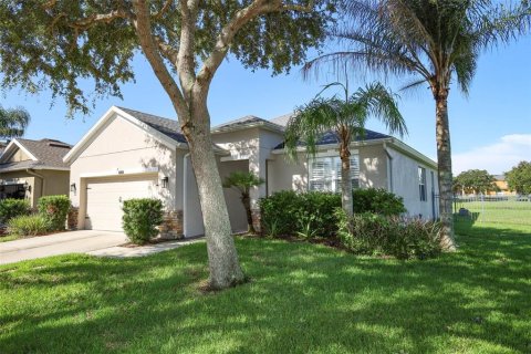 House in Winter Garden, Florida 3 bedrooms, 146.04 sq.m. № 2359491