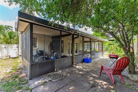 House in Sanford, Florida 3 bedrooms, 148.55 sq.m. № 1894449 - photo 23