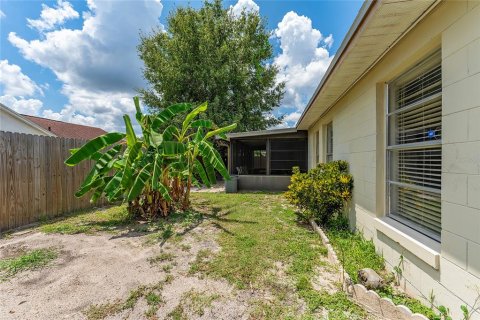 House in Sanford, Florida 3 bedrooms, 148.55 sq.m. № 1894449 - photo 25