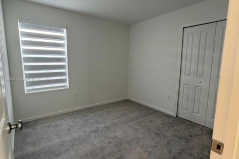 Снять в аренду виллу или дом в Лейк-Уэльс, Флорида 4 спальни, № 1952789 - фото 7