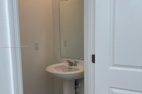 Снять в аренду виллу или дом в Лейк-Уэльс, Флорида 4 спальни, № 1952789 - фото 11