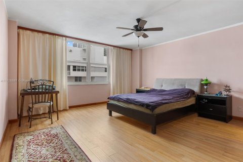 Condominio en venta en Hallandale Beach, Florida, 1 dormitorio, 120.77 m2 № 1865041 - foto 18
