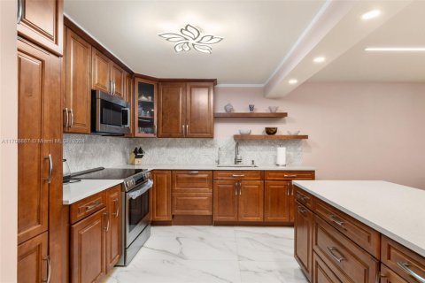 Condominio en venta en Hallandale Beach, Florida, 1 dormitorio, 120.77 m2 № 1865041 - foto 7