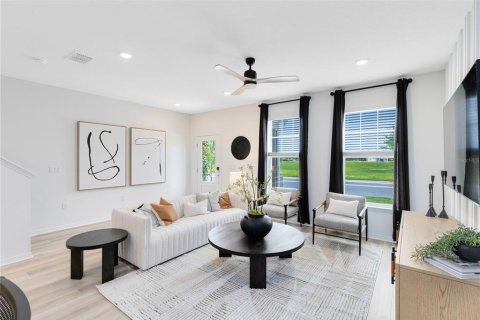 Townhouse in Winter Garden, Florida 3 bedrooms, 156.35 sq.m. № 2236989 - photo 9