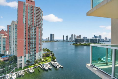 Condominio en venta en Aventura, Florida, 3 dormitorios, 159.79 m2 № 1980568 - foto 20