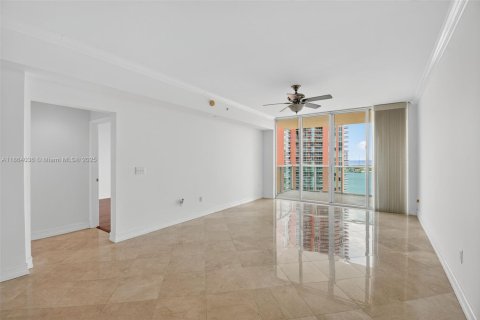 Condominio en venta en Aventura, Florida, 3 dormitorios, 159.79 m2 № 1980568 - foto 9