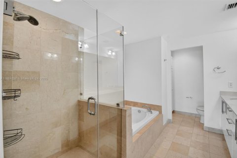 Condominio en venta en Aventura, Florida, 3 dormitorios, 159.79 m2 № 1980568 - foto 22