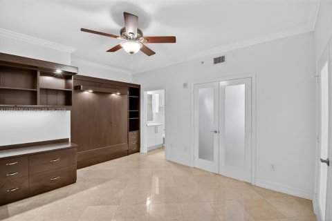 Condominio en venta en Aventura, Florida, 3 dormitorios, 159.79 m2 № 1980568 - foto 29
