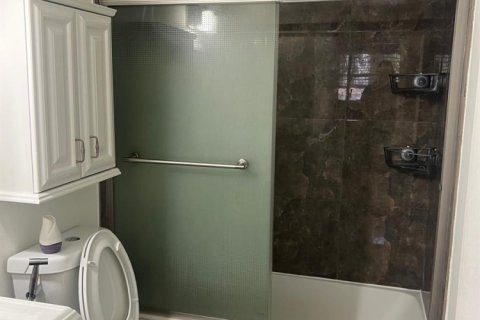 Купить кондоминиум в Майами, Флорида 4 комнаты, 80.82м2, № 2087800 - фото 14