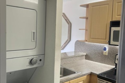 Купить кондоминиум в Майами, Флорида 4 комнаты, 80.82м2, № 2087800 - фото 6