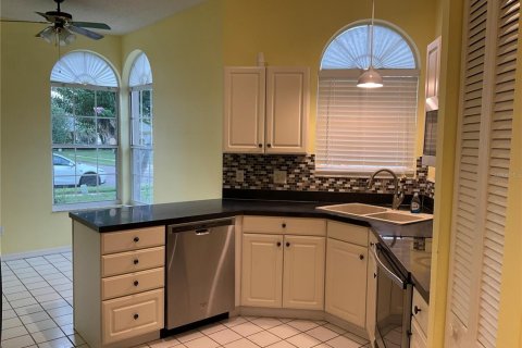 Villa ou maison à vendre à Orlando, Floride: 3 chambres, 166.57 m2 № 2167642 - photo 10