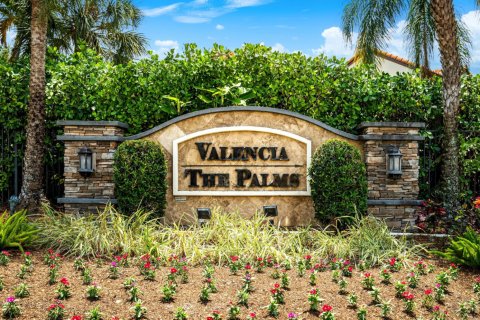 House in Boca Raton, Florida 3 bedrooms, 209.49 sq.m. № 1182423 - photo 1