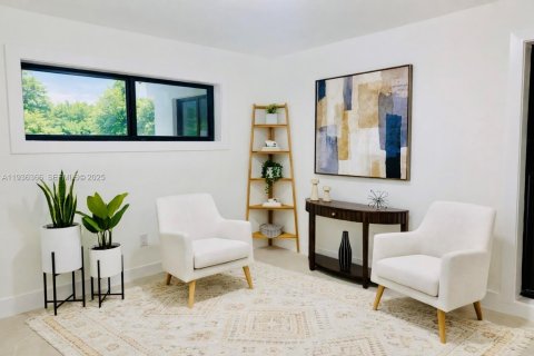 Купить виллу или дом в Майами, Флорида 3 спальни, 141.68м2, № 1994413 - фото 10