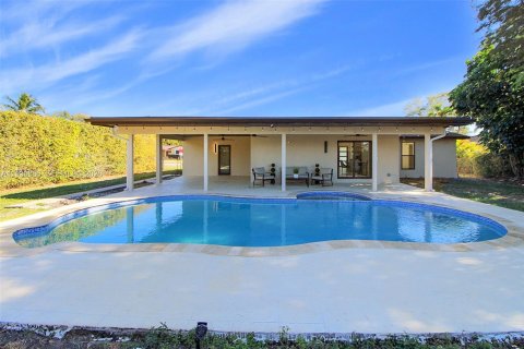 Купить виллу или дом в Майами, Флорида 3 спальни, 141.68м2, № 1994413 - фото 28