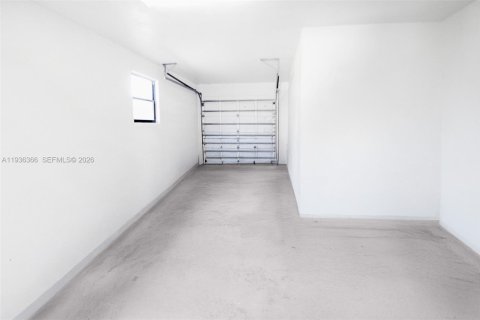 Купить виллу или дом в Майами, Флорида 3 спальни, 141.68м2, № 1994413 - фото 30