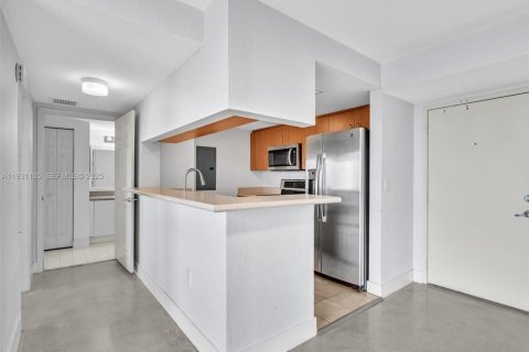 Copropriété à louer à Miami, Floride: 2 chambres, 82.78 m2 № 1989598 - photo 10