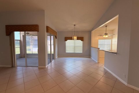 Casa en venta en Port St. Lucie, Florida, 2 dormitorios, 141.77 m2 № 2175848 - foto 5