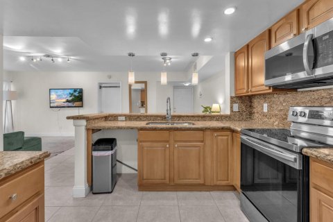 Condominio en venta en Coral Springs, Florida, 2 dormitorios, 91.6 m2 № 2245332 - foto 3