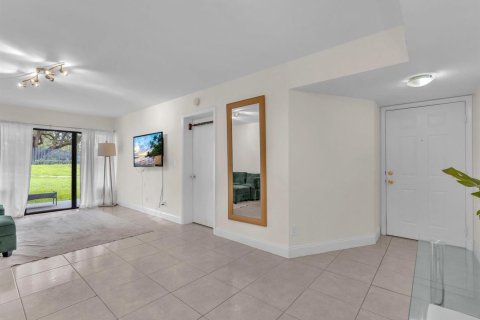 Condominio en venta en Coral Springs, Florida, 2 dormitorios, 91.6 m2 № 2245332 - foto 7