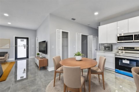 Villa ou maison à vendre à Lehigh Acres, Floride: 3 chambres, 106.28 m2 № 1969602 - photo 6