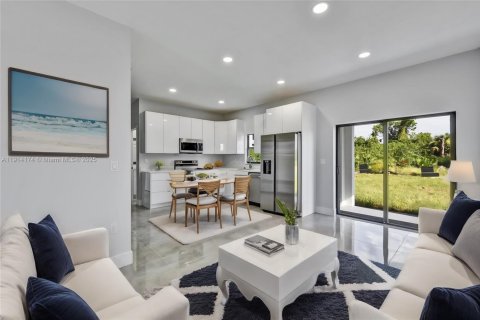 Villa ou maison à vendre à Lehigh Acres, Floride: 3 chambres, 106.28 m2 № 1969602 - photo 9