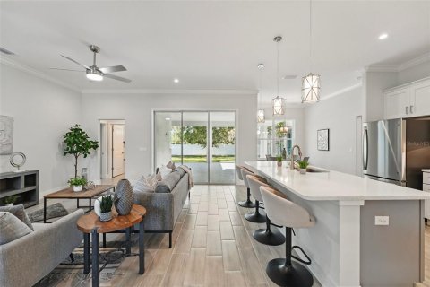 House in Orlando, Florida 4 bedrooms, 213.02 sq.m. № 1721057 - photo 19