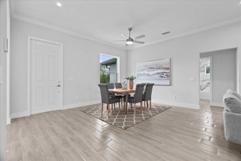 House in Orlando, Florida 4 bedrooms, 213.02 sq.m. № 1721057 - photo 7