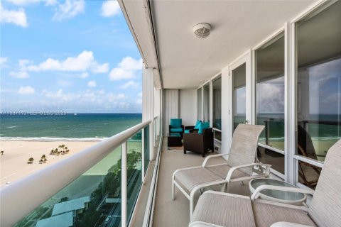 Copropriété à louer à Fort Lauderdale, Floride: 2 chambres, 140.56 m2 № 1994995 - photo 4