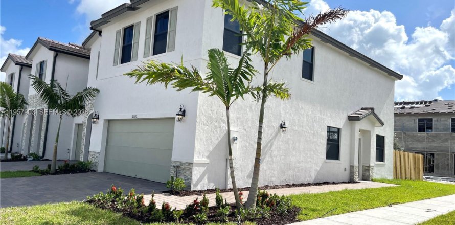 Touwnhouse à Miami, Floride 3 chambres, 168.34 m2 № 2031394