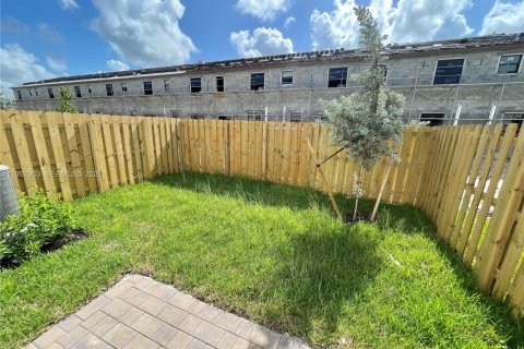 Touwnhouse à louer à Miami, Floride: 3 chambres, 168.34 m2 № 2031394 - photo 11