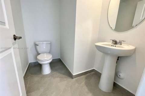 Touwnhouse à louer à Miami, Floride: 3 chambres, 168.34 m2 № 2031394 - photo 13
