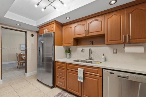 Condominio en alquiler en Fort Lauderdale, Florida, 1 dormitorio, 88.26 m2 № 1945007 - foto 9